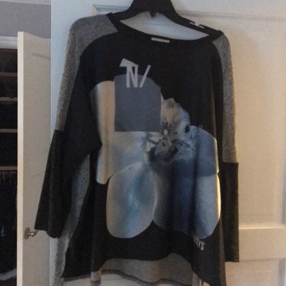 Sweater - Picture 2 of 2